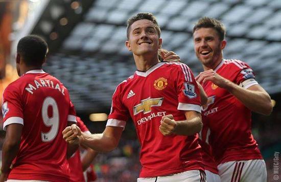 遭遇两连败 遭遇两连败